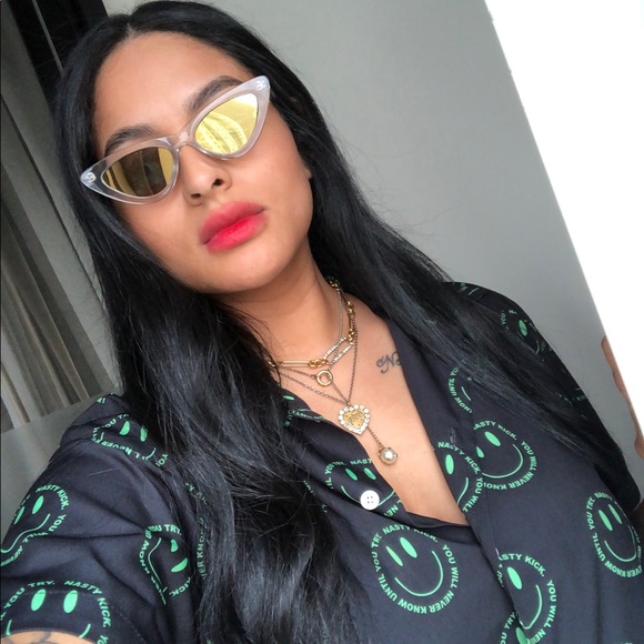 Meet your Posher, Mj - Picture 1 of 4